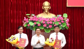 Tỉnh ủy Vĩnh Long: Hội nghị công bố và trao quyết định về công tác cán bộ