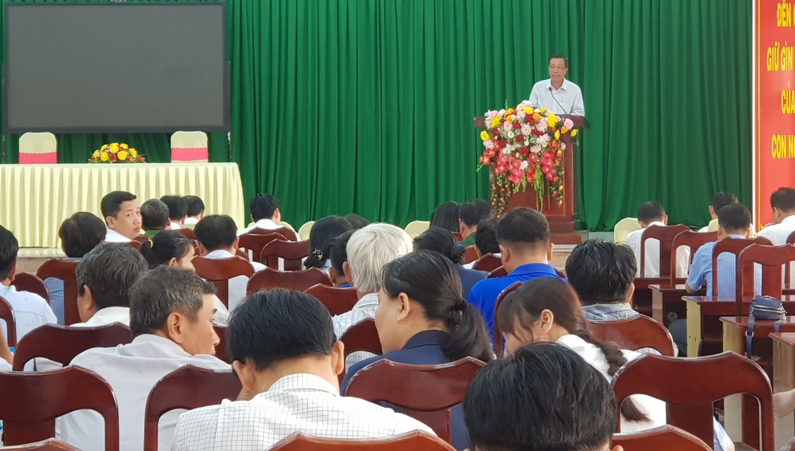 Đảng ủy xã Trà Ôn Hội nghị Ban Chấp hành Đảng bộ xã mở rộng thực hiện công tác cán bộ