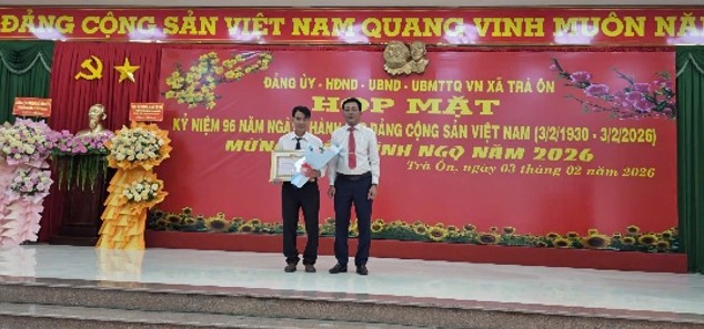 Trà Ôn: Họp mặt kỷ niệm 96 năm Ngày thành lập Đảng và mừng Xuân Bính Ngọ năm 2026