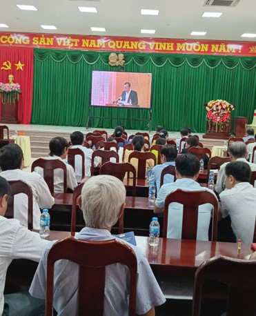 Hội nghị báo cáo viên Trung ương tháng 9/2025